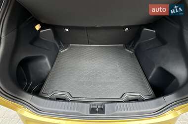 Позашляховик / Кросовер Toyota Yaris Cross 2023 в 