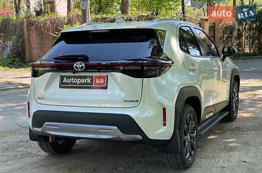 Позашляховик / Кросовер Toyota Yaris Cross 2021 в 