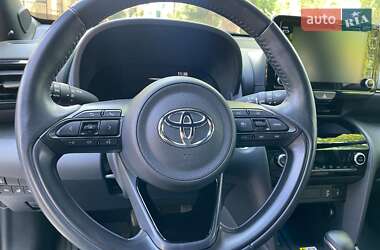 Позашляховик / Кросовер Toyota Yaris Cross 2021 в 