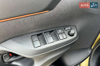 Позашляховик / Кросовер Toyota Yaris Cross 2022 в 