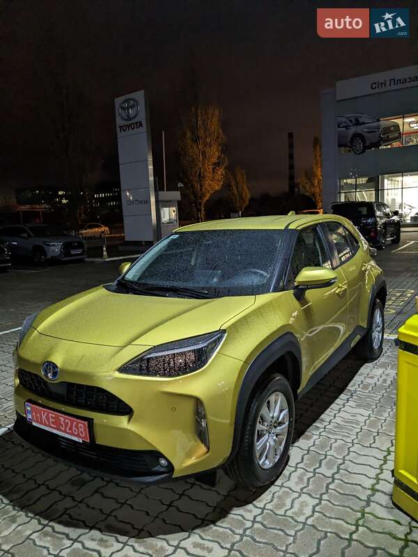 Внедорожник / Кроссовер Toyota Yaris Cross 2023 в Киеве