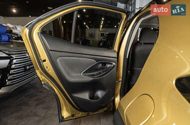 Внедорожник / Кроссовер Toyota Yaris Cross 2021 в 