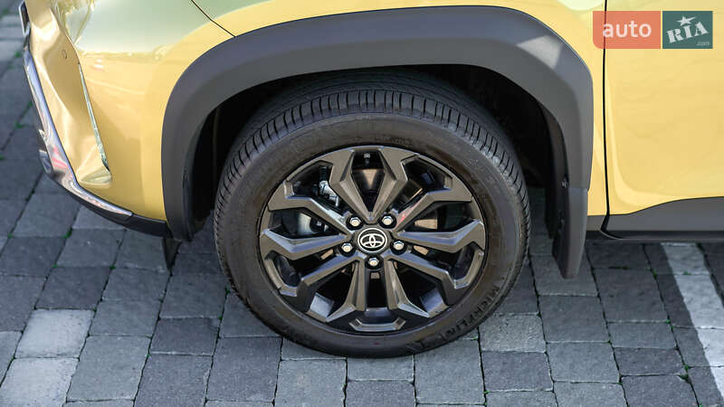 Внедорожник / Кроссовер Toyota Yaris Cross 2024 в Львове