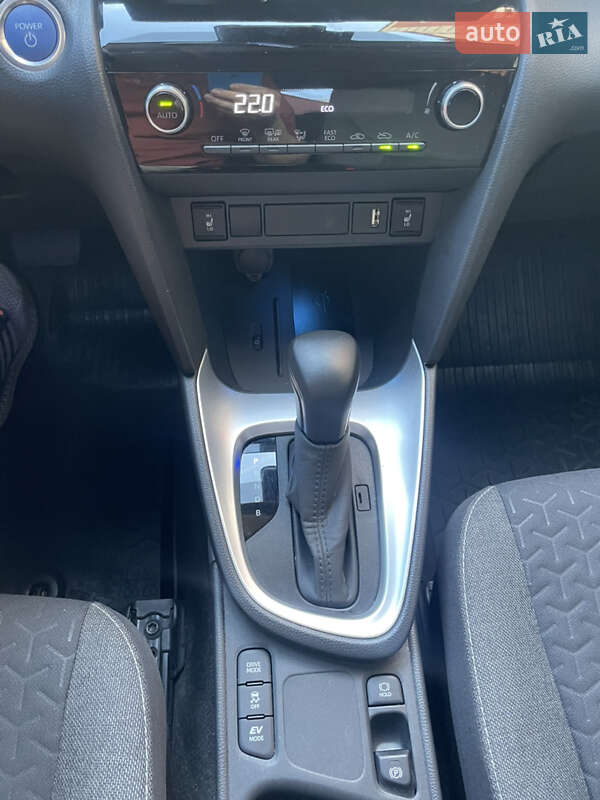 Внедорожник / Кроссовер Toyota Yaris Cross 2024 в Киеве
