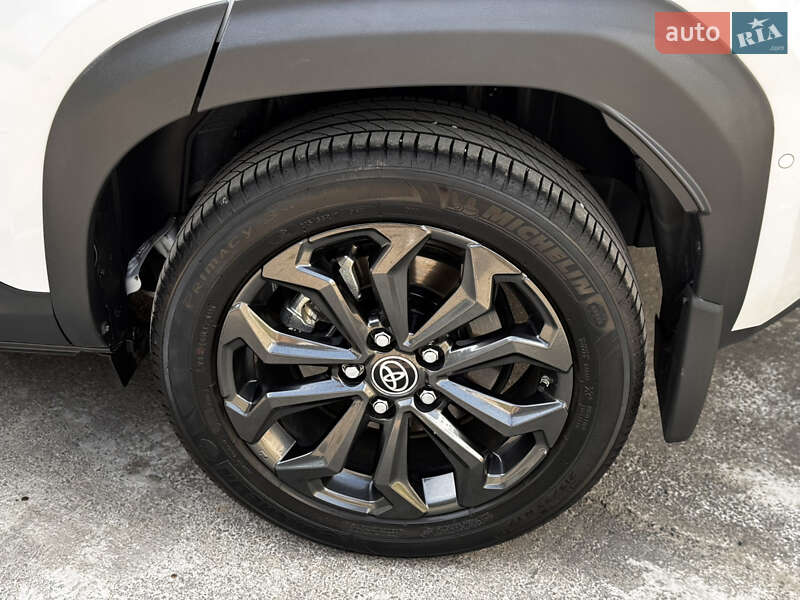 Внедорожник / Кроссовер Toyota Yaris Cross 2024 в Полтаве