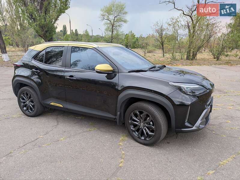 Внедорожник / Кроссовер Toyota Yaris Cross 2021 в Каменском