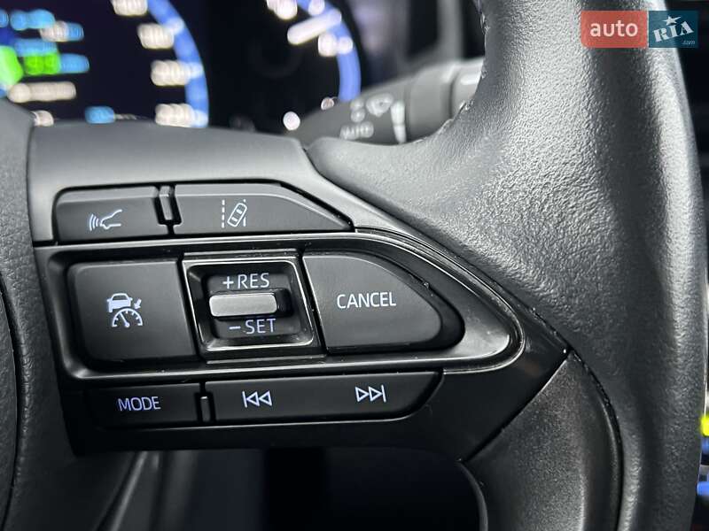 Внедорожник / Кроссовер Toyota Yaris Cross 2021 в Киеве фото 45 Внедорожник / Кроссовер Toyota Yaris Cross 2021 в Киеве