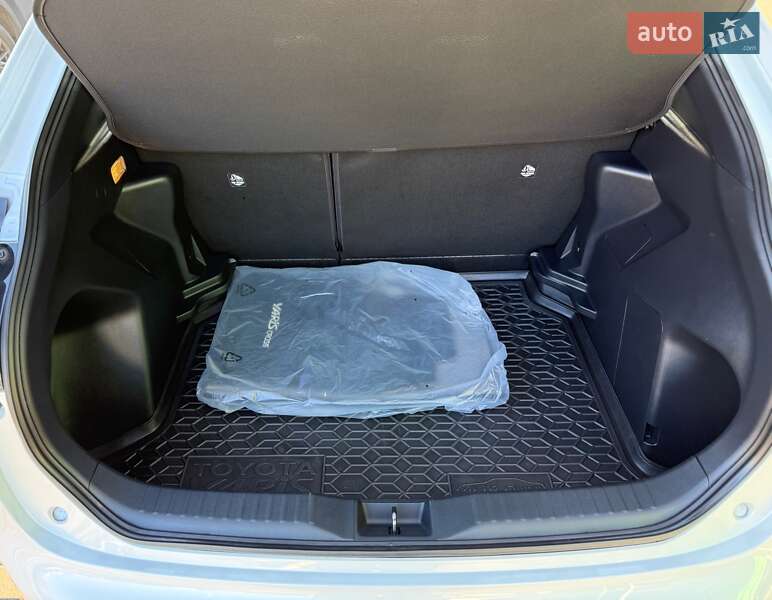 Внедорожник / Кроссовер Toyota Yaris Cross 2023 в Киеве