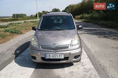 Минивэн Toyota Yaris Verso 2002 в Соснице