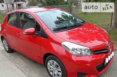 Хэтчбек Toyota Yaris 2012 в Житомире