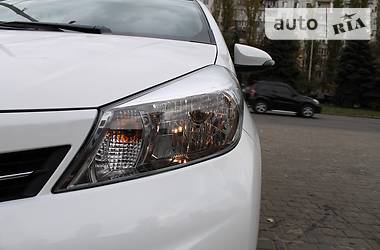 Хэтчбек Toyota Yaris 2012 в Одессе