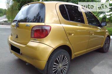 Хэтчбек Toyota Yaris 2002 в Умани