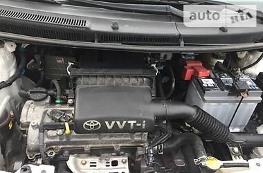 Хетчбек Toyota Yaris 2007 в 