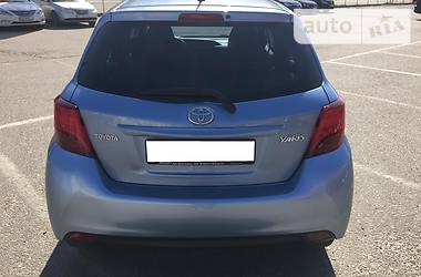 Хетчбек Toyota Yaris 2016 в 