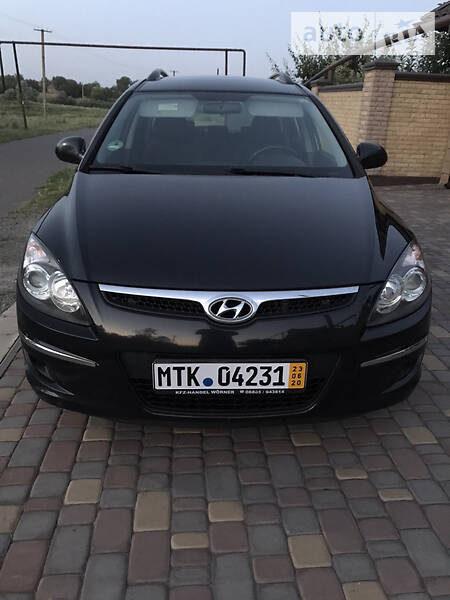 Хетчбек Toyota Yaris 2016 в Кривому Розі фото Хетчбек Toyota Yaris 2016 в Кривому Розі