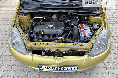 Хэтчбек Toyota Yaris 2000 в Сумах