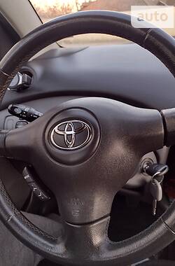 Хетчбек Toyota Yaris 2004 в Охтирці