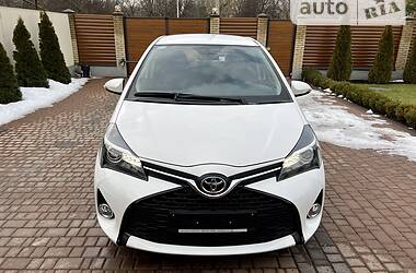 Хэтчбек Toyota Yaris 2015 в Кропивницком