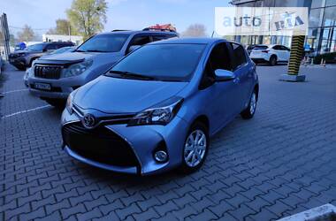 Хэтчбек Toyota Yaris 2015 в Хмельницком