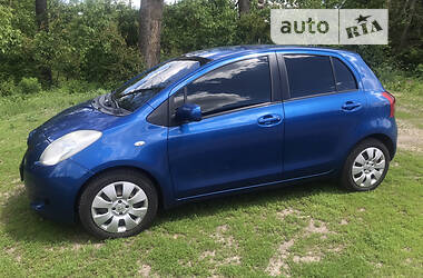 Хэтчбек Toyota Yaris 2006 в Чернигове