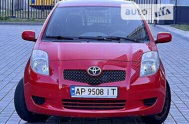 Хэтчбек Toyota Yaris 2006 в Одессе