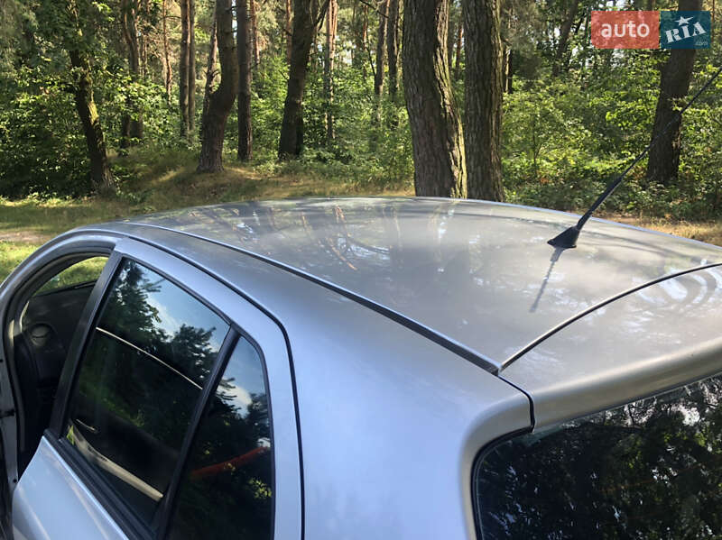 Хетчбек Toyota Yaris 2008 в Львові