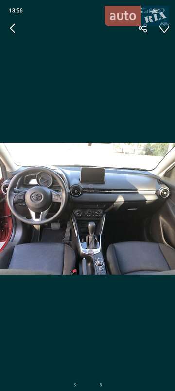 Седан Toyota Yaris 2017 в Чернигове