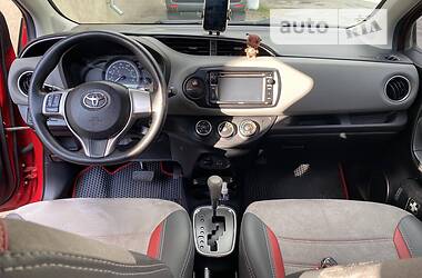 Хэтчбек Toyota Yaris 2015 в Виннице