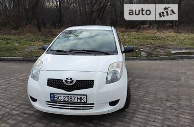 Хэтчбек Toyota Yaris 2006 в Львове