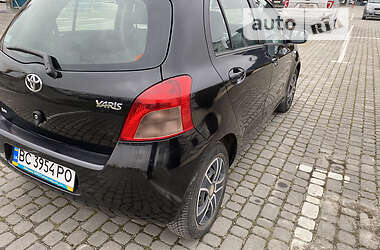 Хэтчбек Toyota Yaris 2006 в Львове