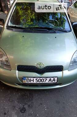 Хэтчбек Toyota Yaris 2001 в Одессе