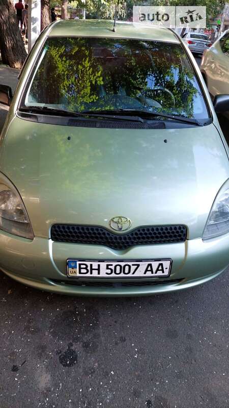 Toyota Yaris 2001