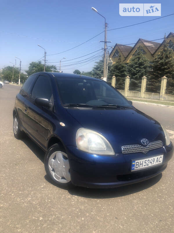 Хетчбек Toyota Yaris 2001 в Чорноморську