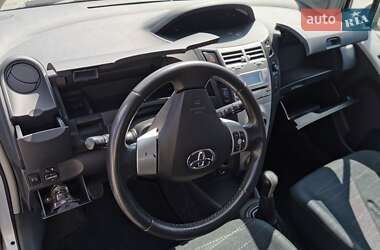 Хэтчбек Toyota Yaris 2008 в Житомире