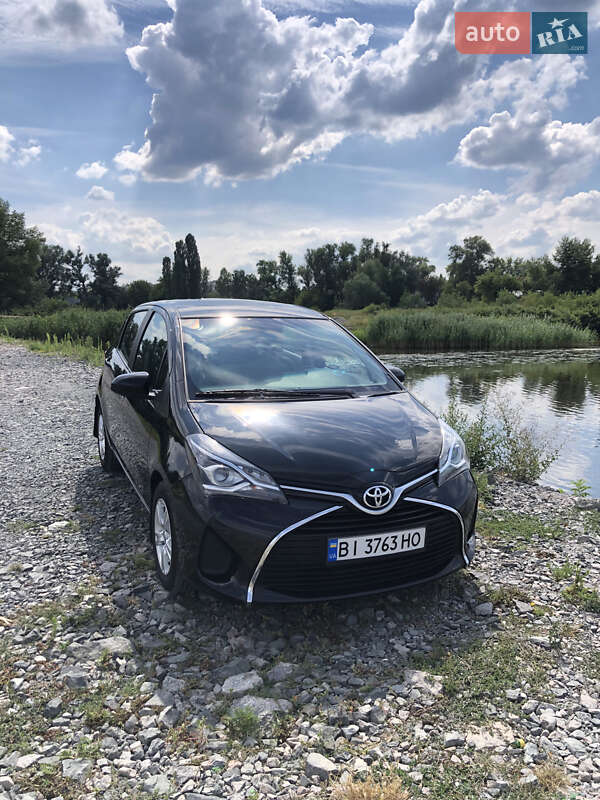 Хэтчбек Toyota Yaris 2015 в Кременчуге фото 9 Хэтчбек Toyota Yaris 2015 в Кременчуге