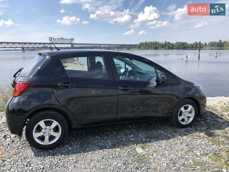 Toyota Yaris 2015