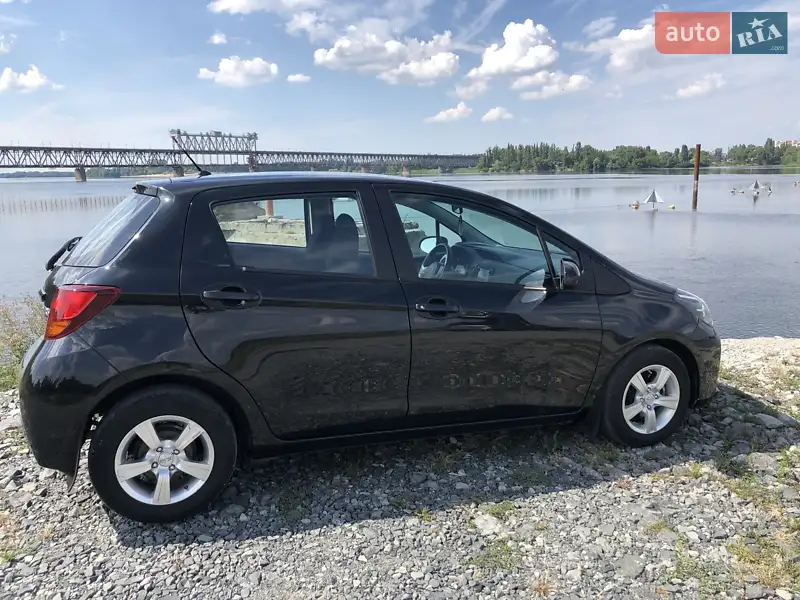 Toyota Yaris 2015