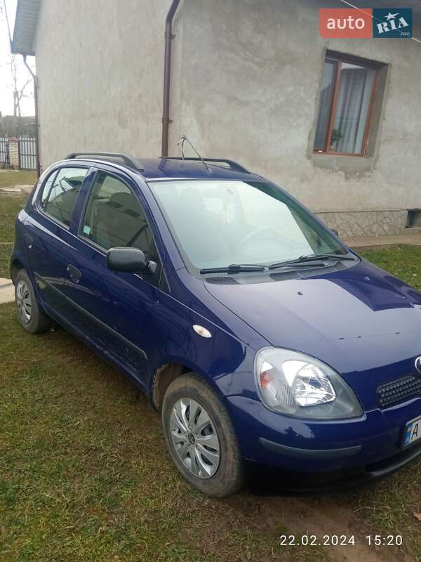 Хетчбек Toyota Yaris 1999 в Вижниці