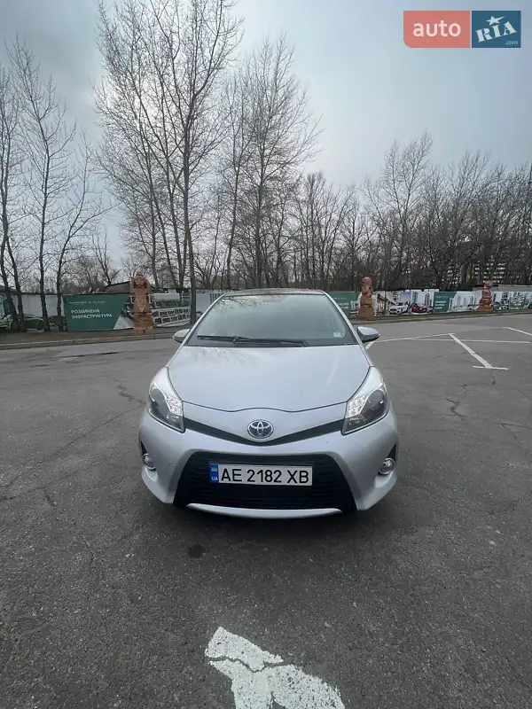 Toyota Yaris 2013 VIN VNKKD3D380A038578 фото оголошення 2 з 51