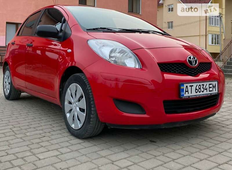 Хетчбек Toyota Yaris 2009 в Коломиї
