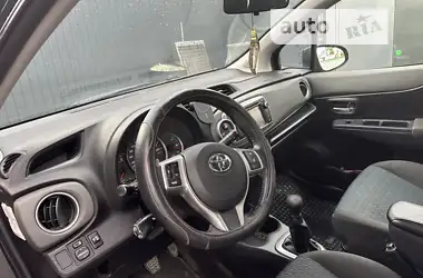 Toyota Yaris 2012