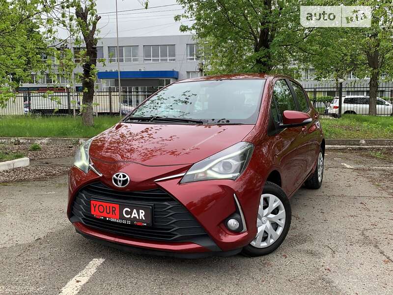 Хэтчбек Toyota Yaris 2019 в Киеве