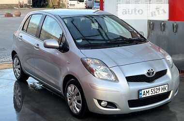 Хэтчбек Toyota Yaris 2011 в Виннице