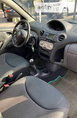 Хэтчбек Toyota Yaris 2005 в Виннице