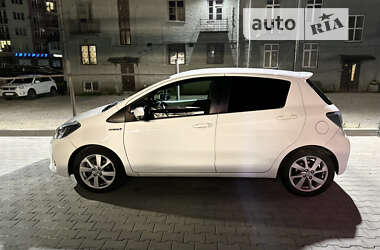 Хэтчбек Toyota Yaris 2012 в Львове