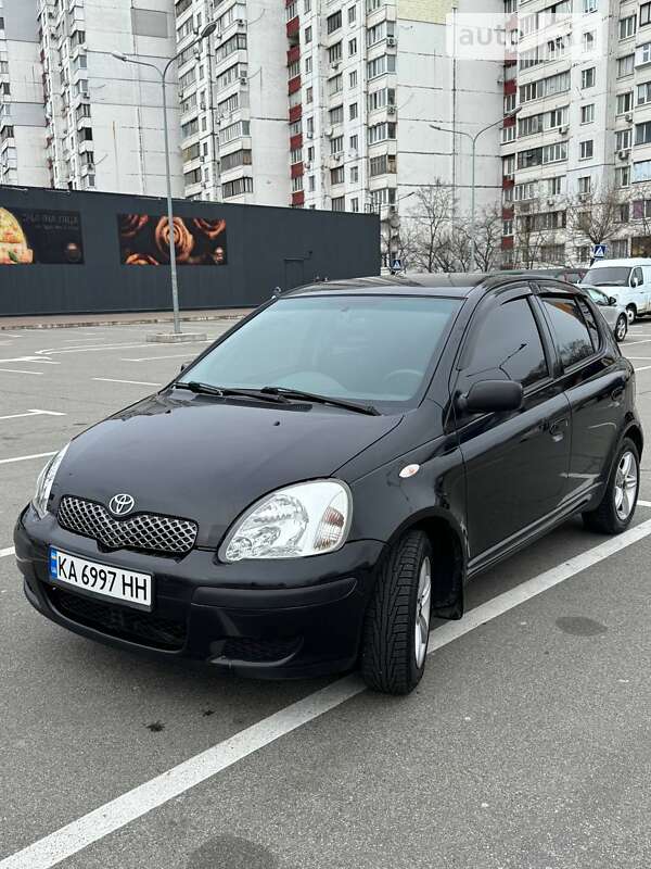 Toyota Yaris 2004
