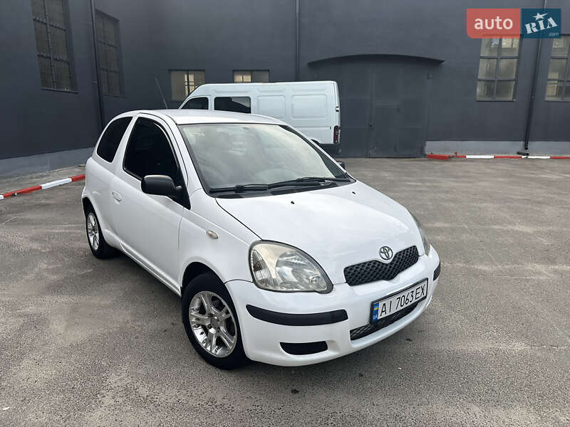 Toyota Yaris 2004