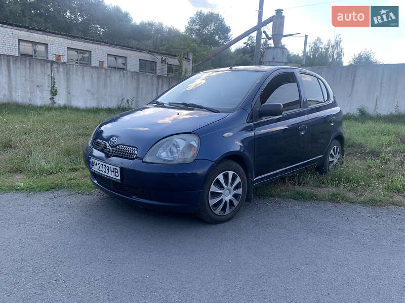 Хэтчбек Toyota Yaris 2002 в Житомире