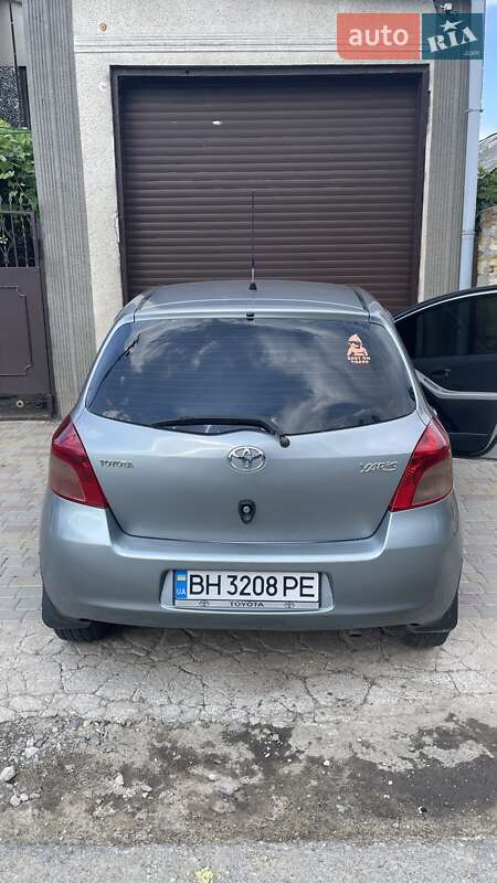 Toyota Yaris 2006
