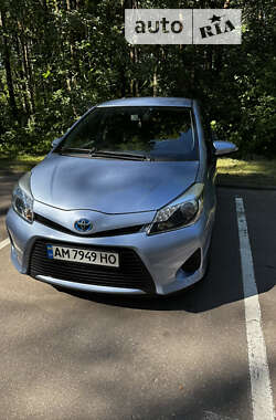 Хетчбек Toyota Yaris 2013 в Житомирі